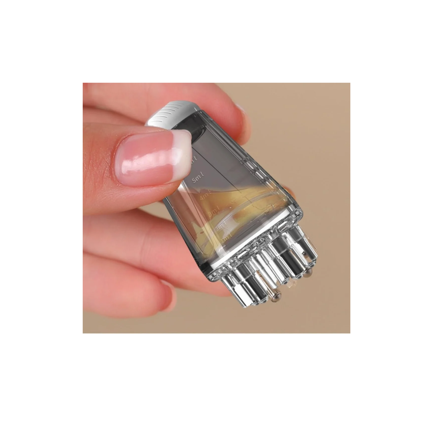 Masajeador Capilar con Aplicador de Aceite 6 ml – Cabezal Mini con Bola Giratoria para Crecimiento y Cuidado del Cabello